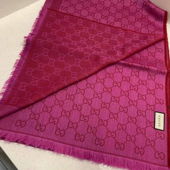 Gucci scarf interlocking GG  wool silk gg wrap Shawl barbie pink - Picture 5 of 7